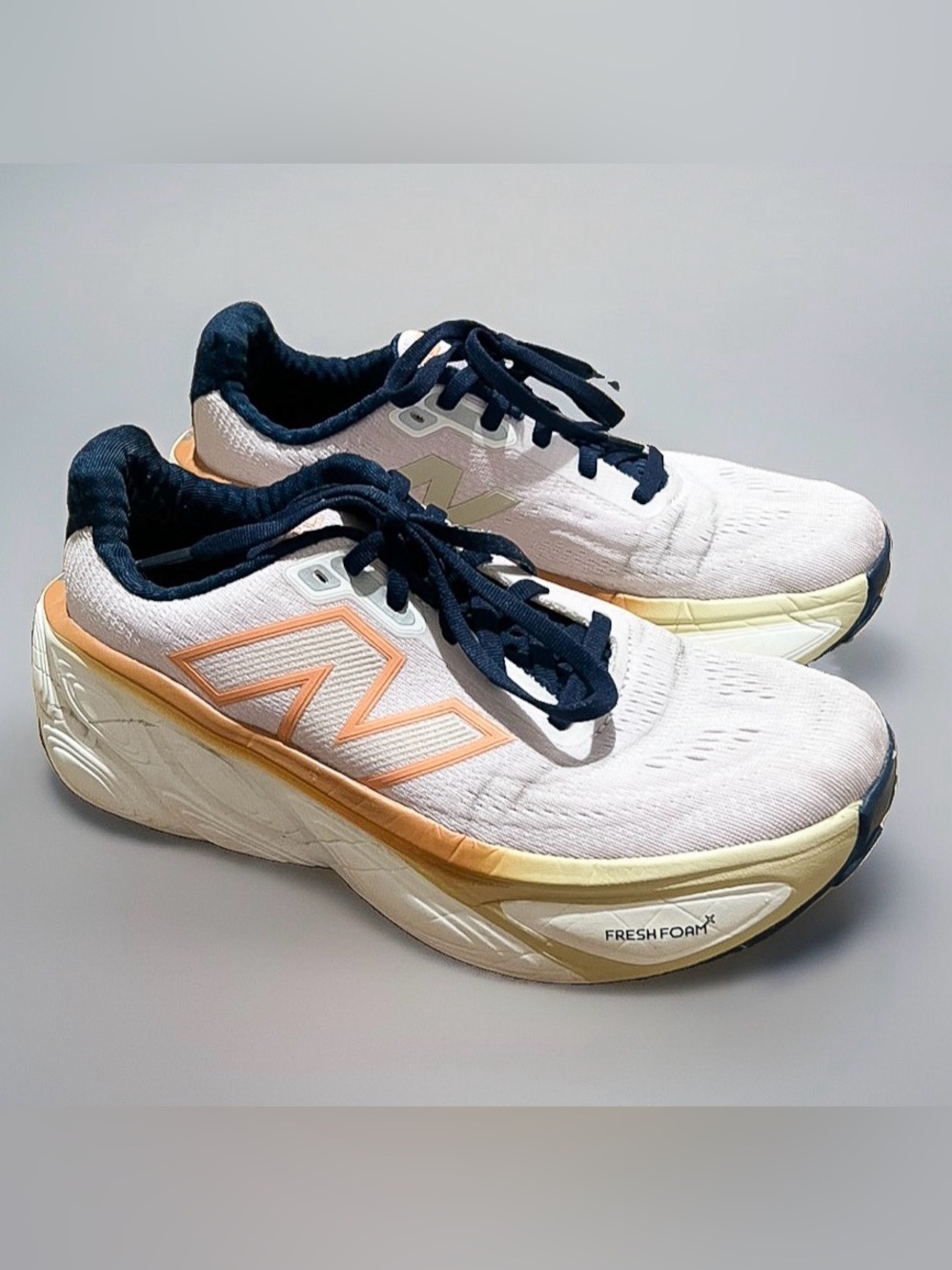 New Balance Women's Running Shoes - White, Peach & Navy